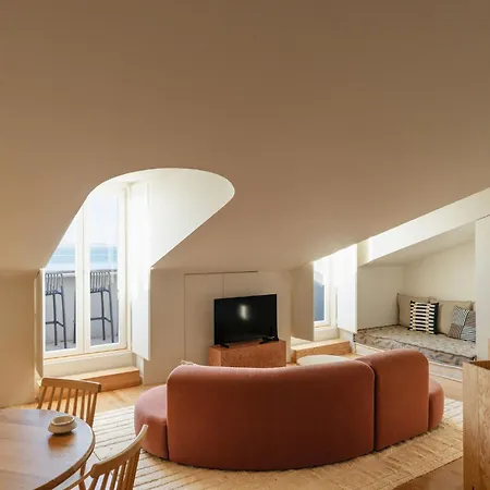 Lioz アパートホテル