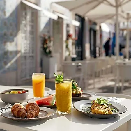 Lioz & Hotel apartamentowy 4*