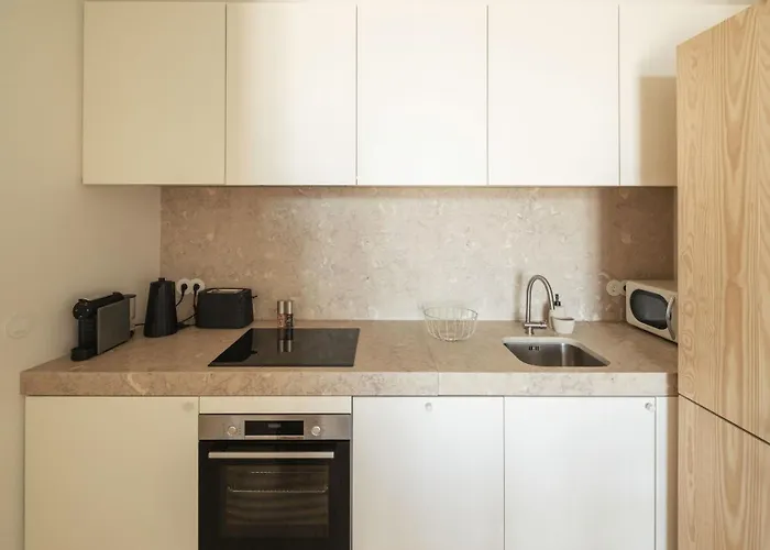 アパートホテル Lioz 4*